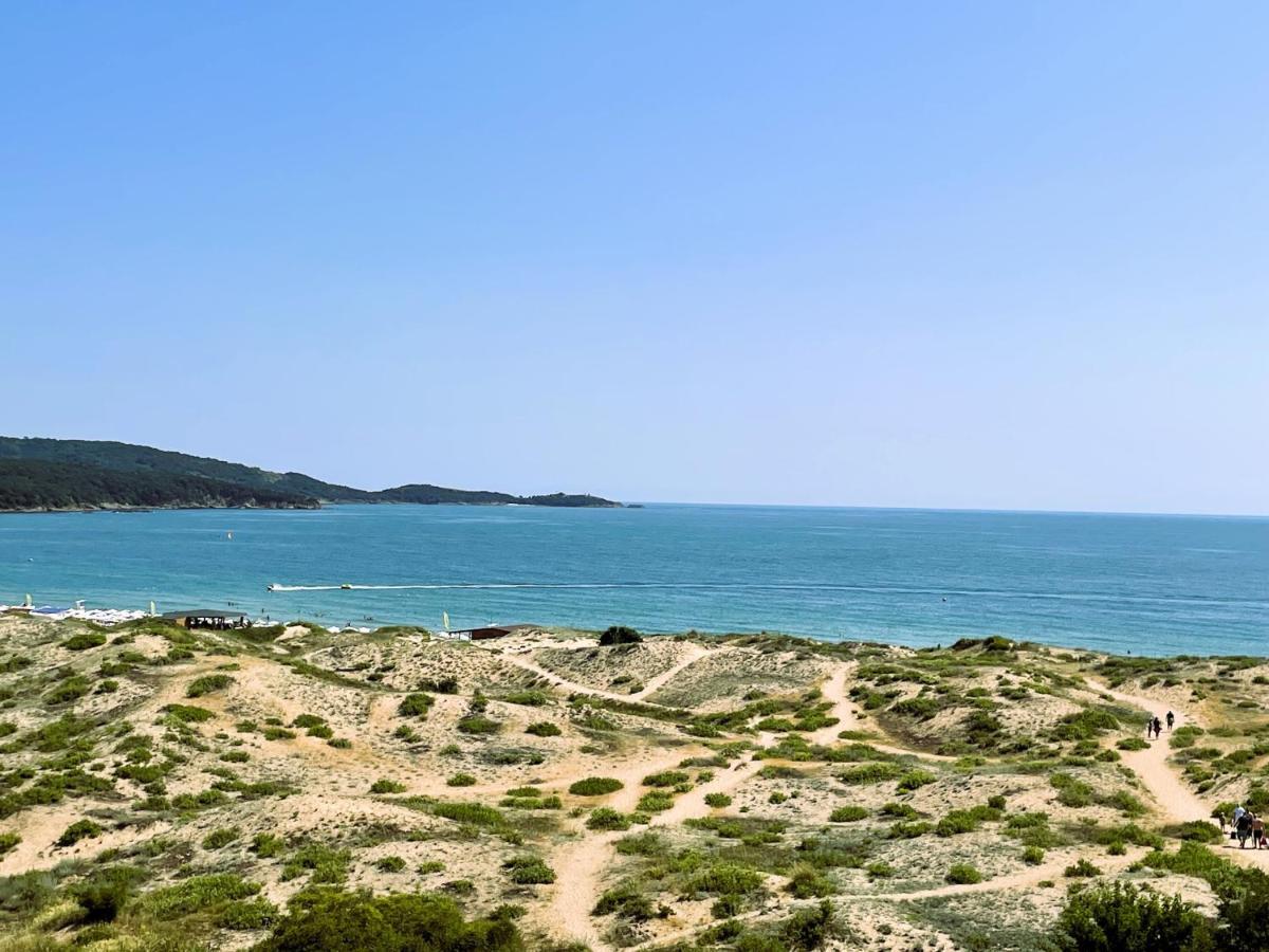 Sea View Apartment Free Parking Приморско Экстерьер фото