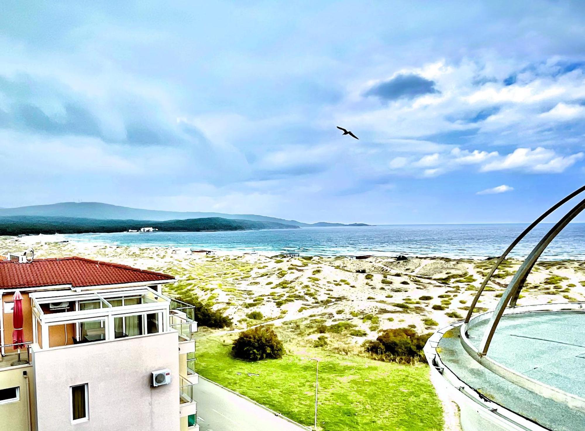 Sea View Apartment Free Parking Приморско Экстерьер фото